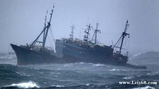 中国渔船在日本岛根附近公海倾覆 12人失踪