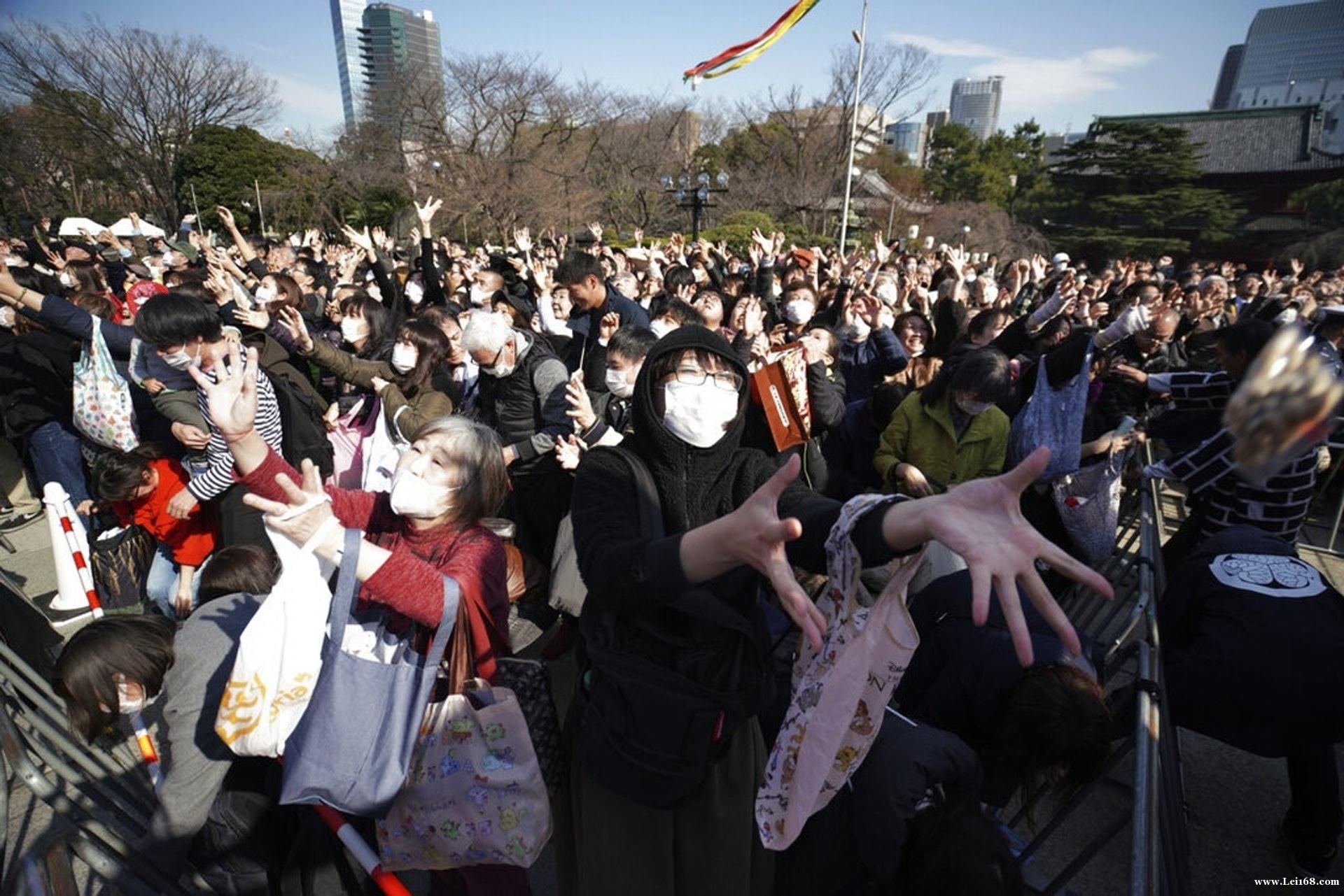 新型冠狀病毒持續擴散,日本至今確診個案增至逾400宗,是中國以外,全球確診個案最多的國家。(資料圖片) 新型冠狀病毒持續擴散,日本至今確診個案增至逾400宗,是中國以外,全球確診個案最多的國家。(資料圖片)