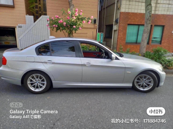 急出，宝马320i，送2年车检，40万日币